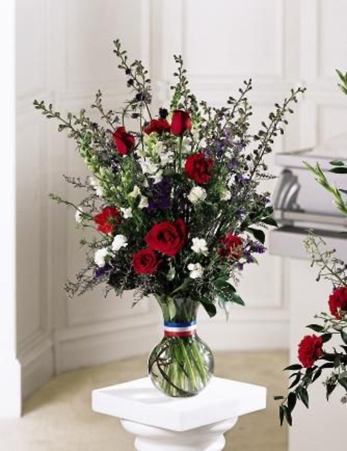 American Tribute Vase