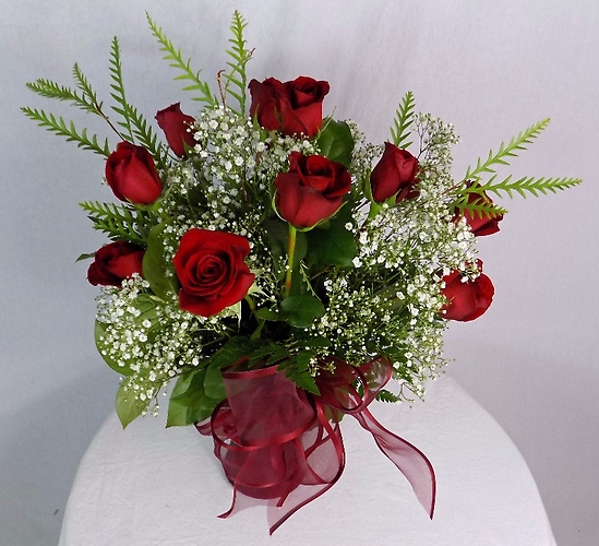 Dozen Red Medium Stemmed roses Upgrade