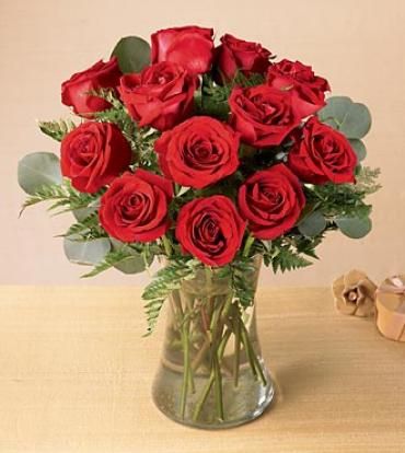The Deluxe Red Rose Bouquet