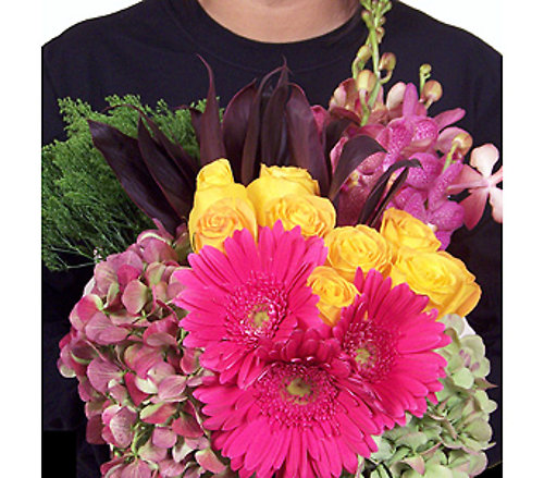 Heroman\'s Seasonal Vase, Changes Weekly