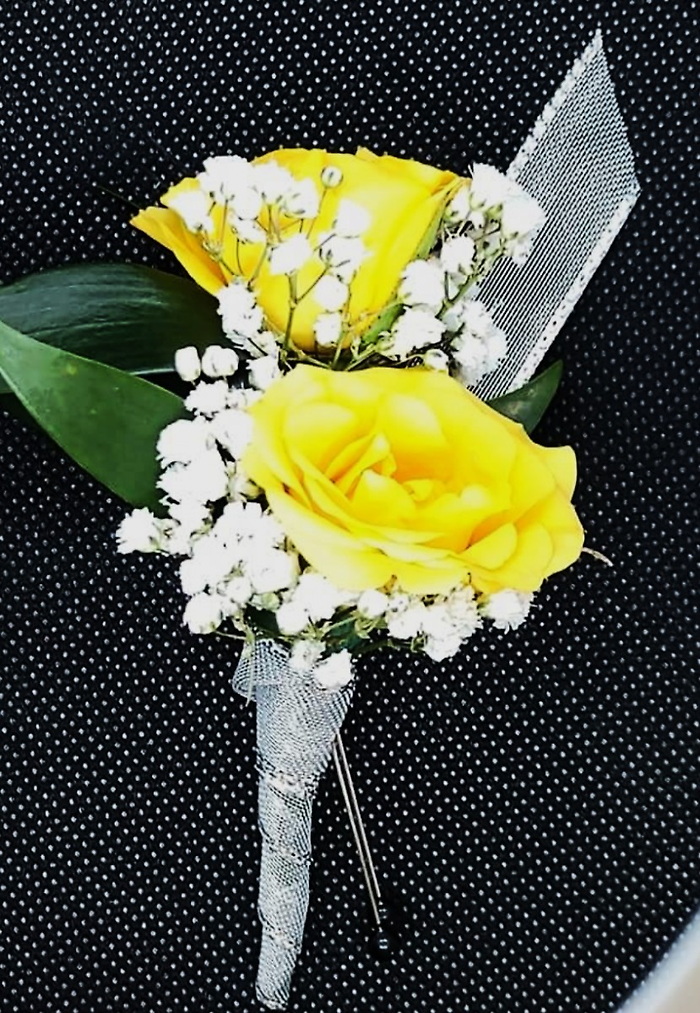 Colorful Double Rose Bout Standard