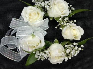 White Spray Roses Flower Bracelet Corsage